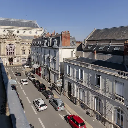 Frenchdoor Tours Corneille-2